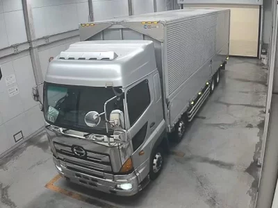 Hino TRUCK