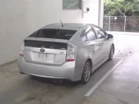 Toyota PRIUS лот № 1039 оценка 3  с аукциона в Японии 4
