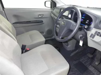 Daihatsu MIRA E S  с аукциона в Японии