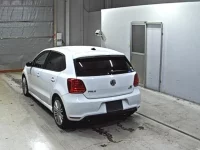 Volkswagen POLO лот № 4049 оценка 4.5  с аукциона в Японии 1