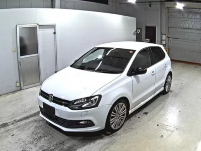 Volkswagen POLO  с аукциона в Японии