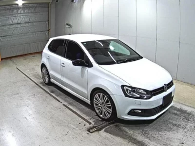 Volkswagen POLO  с аукциона в Японии