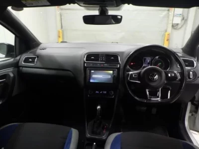 Volkswagen POLO  с аукциона в Японии