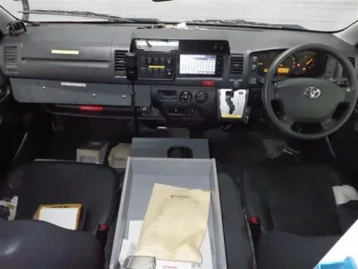 Toyota HIACE VAN  с аукциона в Японии