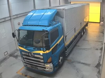 Hino TRUCK
