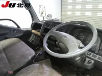 Mitsubishi CANTER лот № 6082 оценка R  с аукциона в Японии 2