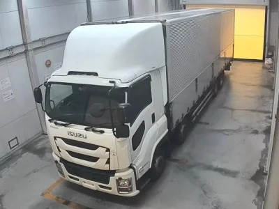 Isuzu TRUCK