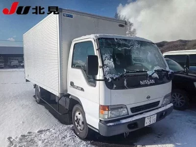 Nissan ATLAS  с аукциона в Японии