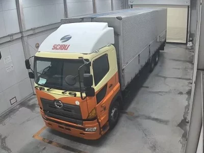 Hino TRUCK