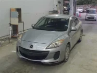 Mazda AXELA лот № 1102 оценка 3.5  с аукциона в Японии 3