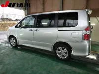 Toyota NOAH лот № 4308 оценка 3.5  с аукциона в Японии 5