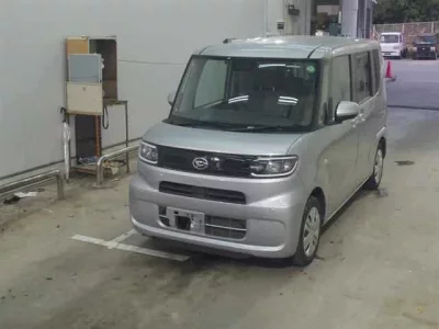 Daihatsu TANTO  с аукциона в Японии