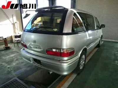Toyota ESTIMA  с аукциона в Японии