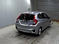 Honda FIT лот № 4070 оценка R  с аукциона в Японии 4