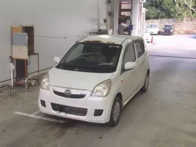 Daihatsu MIRA  с аукциона в Японии