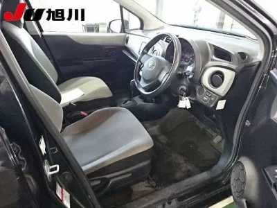 Toyota VITZ  с аукциона в Японии
