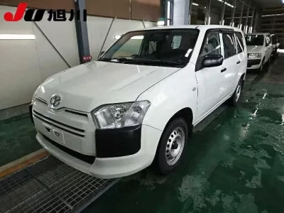 Toyota SUCCEED  с аукциона в Японии