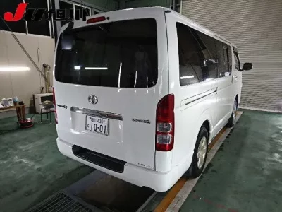 Toyota REGIUS ACE VAN