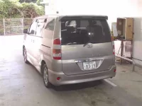 Toyota VOXY лот № 1135 оценка R  с аукциона в Японии 1