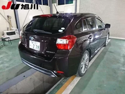 Subaru IMPREZA  с аукциона в Японии