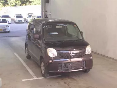 Nissan MOCO  с аукциона в Японии