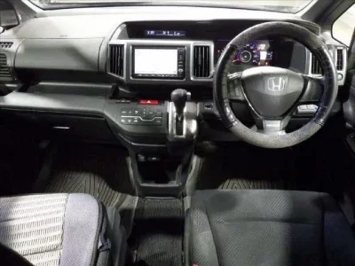 Honda STEP WAGON  с аукциона в Японии