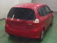 Honda FIT лот № 9506 оценка 3.5  с аукциона в Японии 5