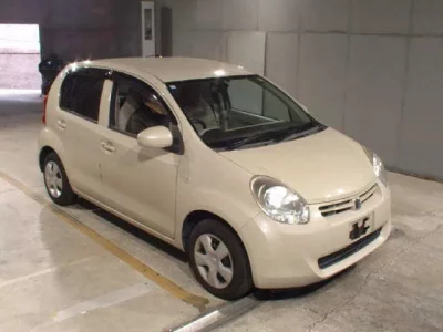 Toyota PASSO  с аукциона в Японии