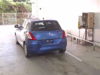 Suzuki SWIFT  с аукциона в Японии