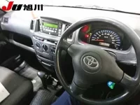 Toyota SUCCEED лот № 4036 оценка 3  с аукциона в Японии 9