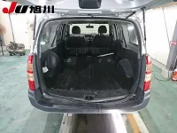 Toyota SUCCEED лот № 4036 оценка 3  с аукциона в Японии 4