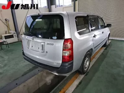 Toyota SUCCEED  с аукциона в Японии