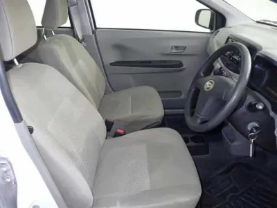 Daihatsu MIRA E S  с аукциона в Японии