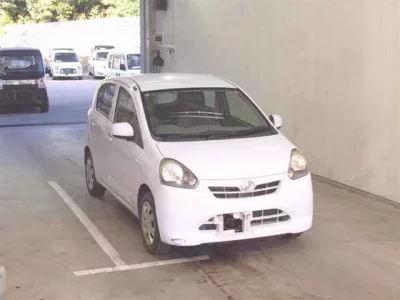 Daihatsu MIRA E S  с аукциона в Японии