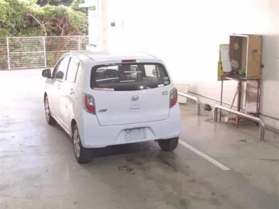 Daihatsu MIRA E S  с аукциона в Японии
