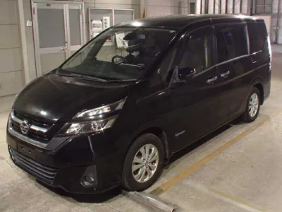 Nissan SERENA  с аукциона в Японии