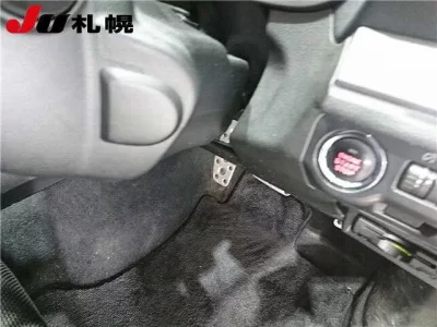 Subaru XV  с аукциона в Японии