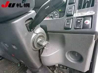 Isuzu ELF  с аукциона в Японии