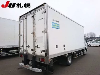 Isuzu ELF  с аукциона в Японии