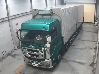 Isuzu TRUCK