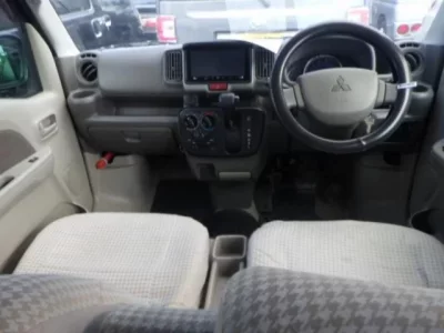 Mitsubishi MINICAB VAN