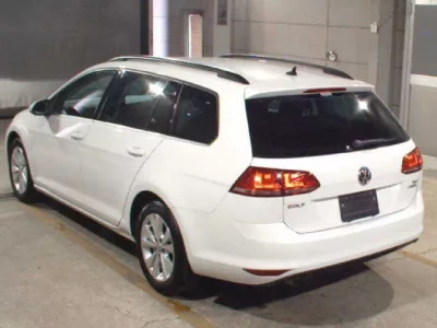 Volkswagen GOLF VARIANT