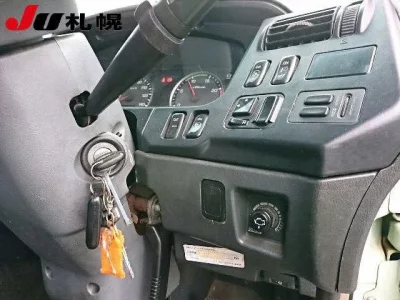 Mitsubishi SUPER GREAT  с аукциона в Японии