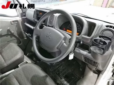 Mitsubishi MINICAB VAN