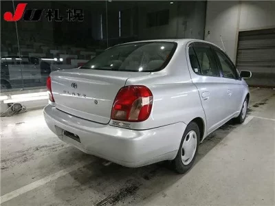 Toyota PLATZ