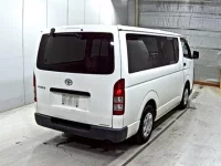 Toyota HIACE VAN лот № 3066 оценка 3.5  с аукциона в Японии 4