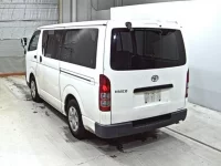 Toyota HIACE VAN лот № 3066 оценка 3.5  с аукциона в Японии 1
