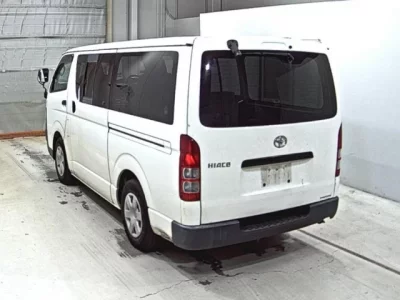Toyota HIACE VAN  с аукциона в Японии