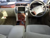 Toyota CROWN лот № 3069 оценка 3.5  с аукциона в Японии 2