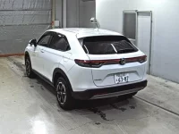 Honda VEZEL лот № 3049 оценка 4  с аукциона в Японии 1